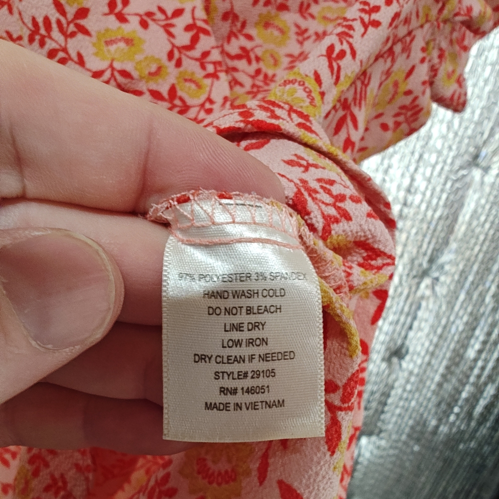Monteau Los Angeles Floral Wrap Top - Picture 4 of 4